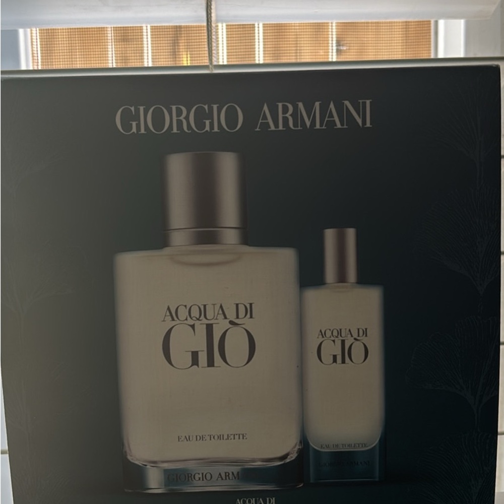 Giorgio Armani Grooming Set Silver and White